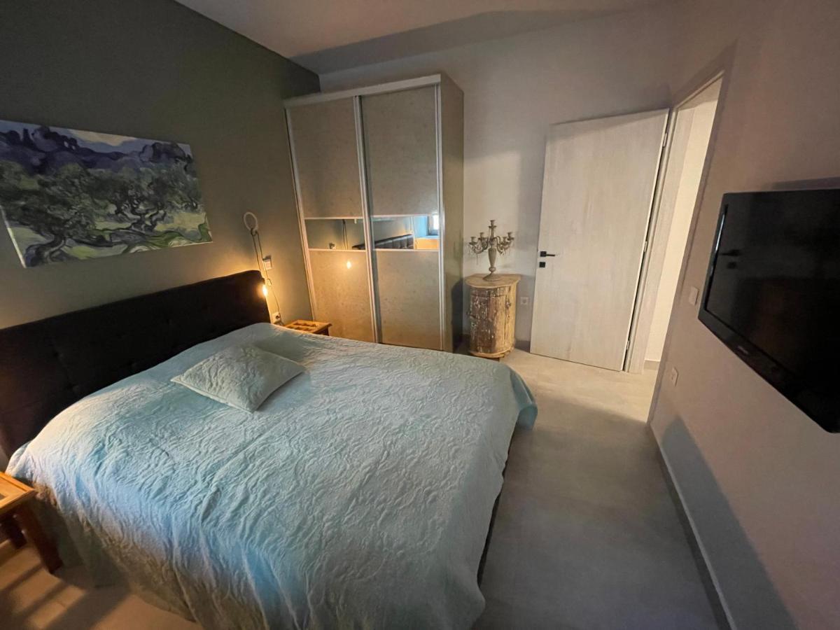 Ponte Vecchio Apartment Chalkís エクステリア 写真
